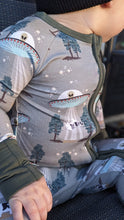 Load image into Gallery viewer, *PREORDER* Alien EnCOWnters 4.0 Zip

